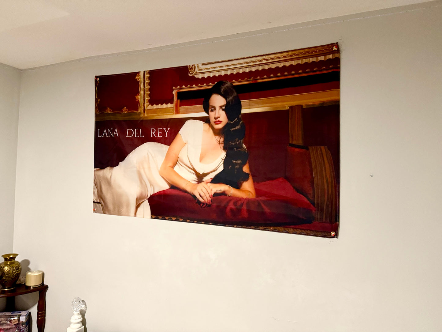 Lana Del Rey "Mysterious"